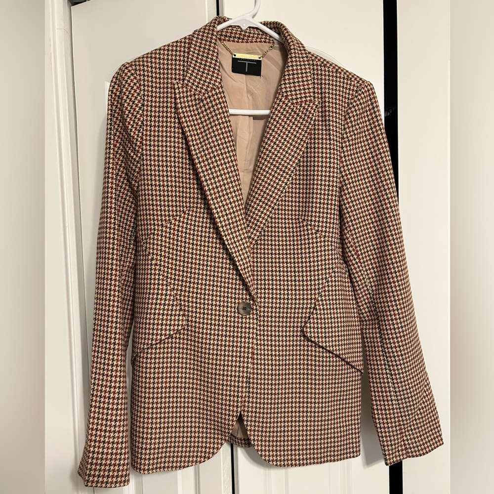 Tahari houndstooth blazer